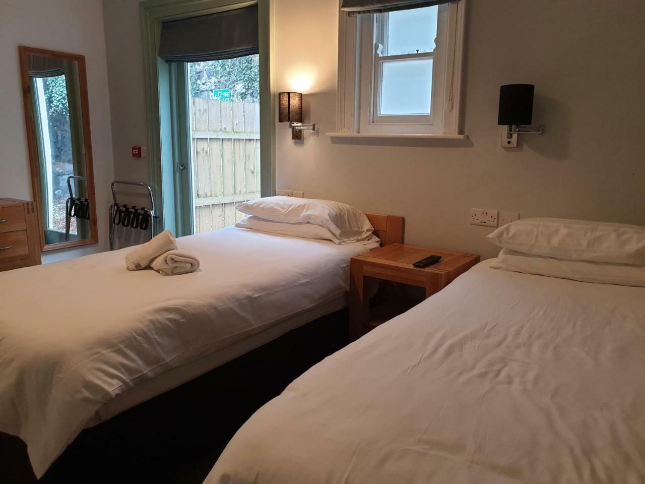Manor House Rathlin Island Hotel Ballycastle Buitenkant foto